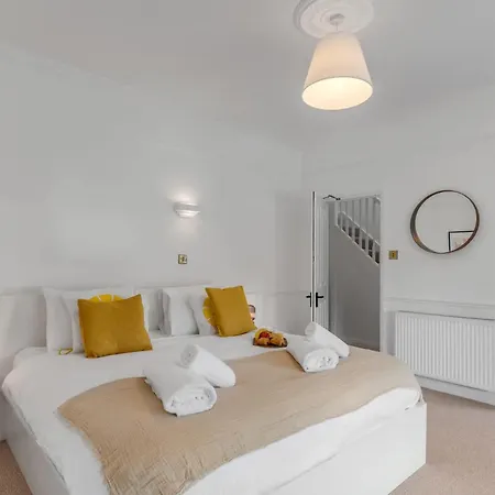 5-bed 3-bath Ideal For Large Groups
