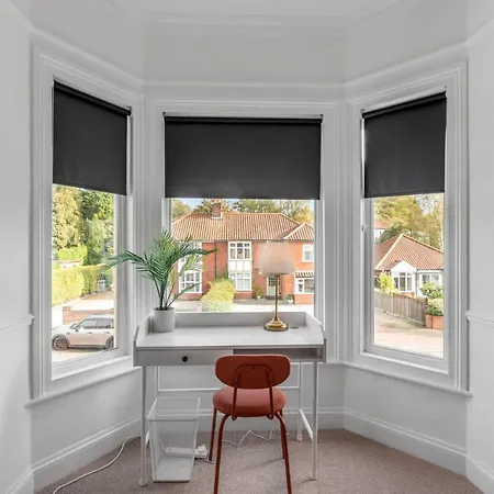 5-bed 3-bath Ideal For Large Groups Holiday home