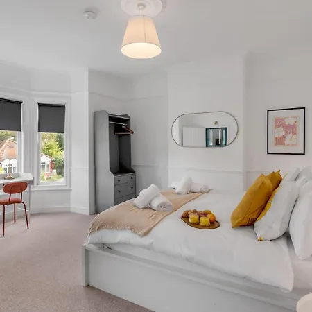 Holiday home 5-bed 3-bath Ideal For Large Groups Ringland